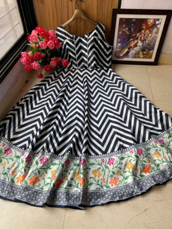 GORGEOUS DESIGNER GOWN